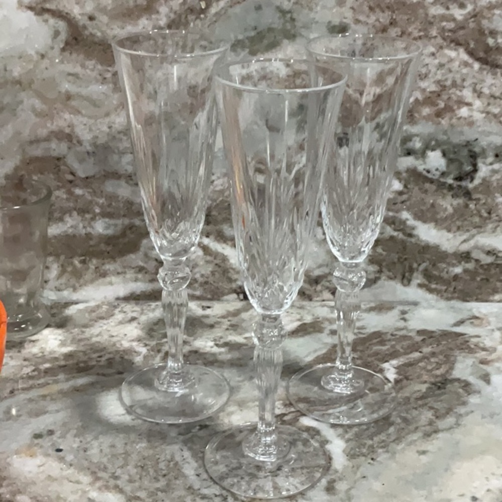 Gray Crystal Drinkware Set for Elegant Dining